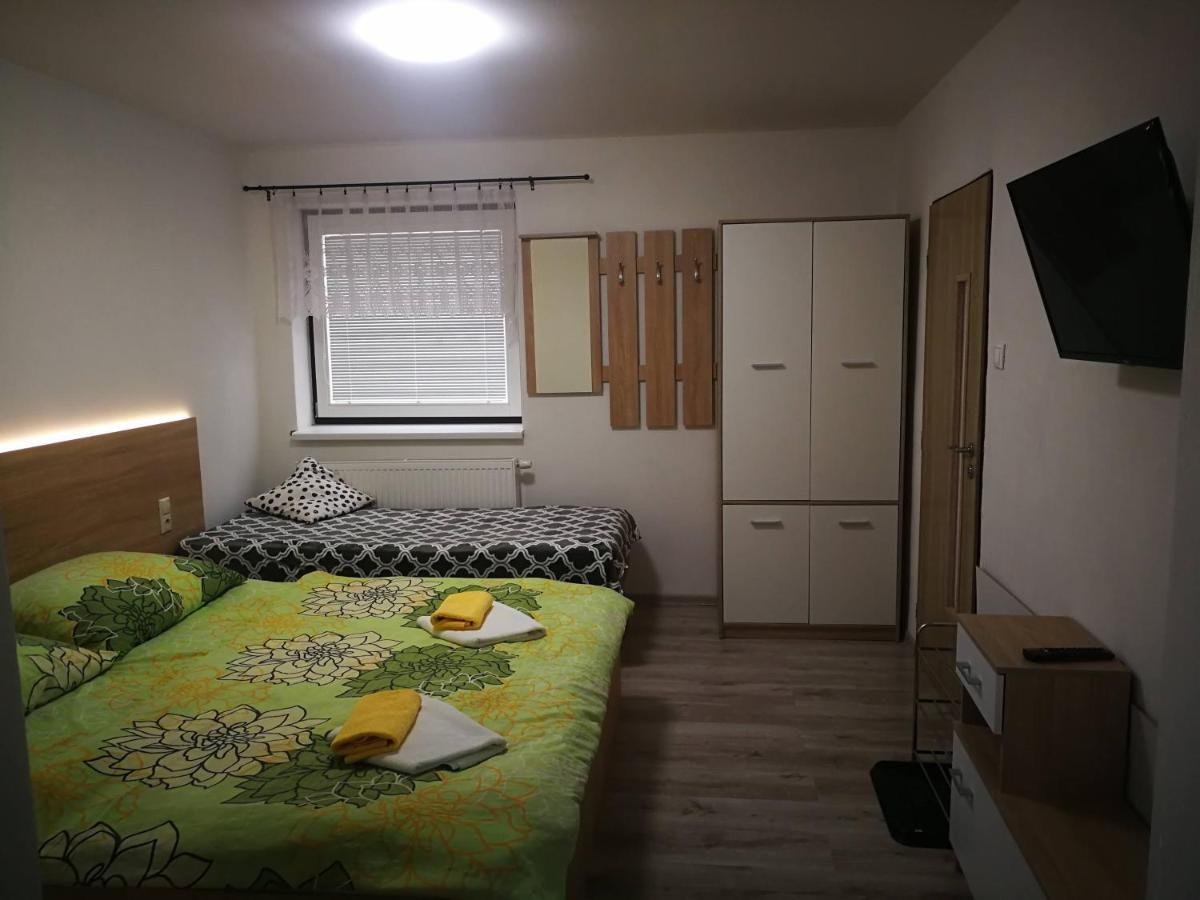 Apartmany Pri Zvonici Oravsky Podzamok Exteriör bild