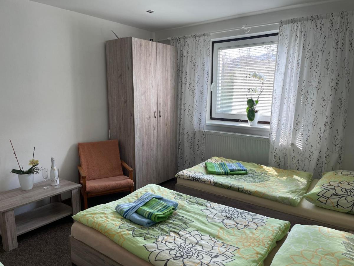 Apartmany Pri Zvonici Oravsky Podzamok Exteriör bild